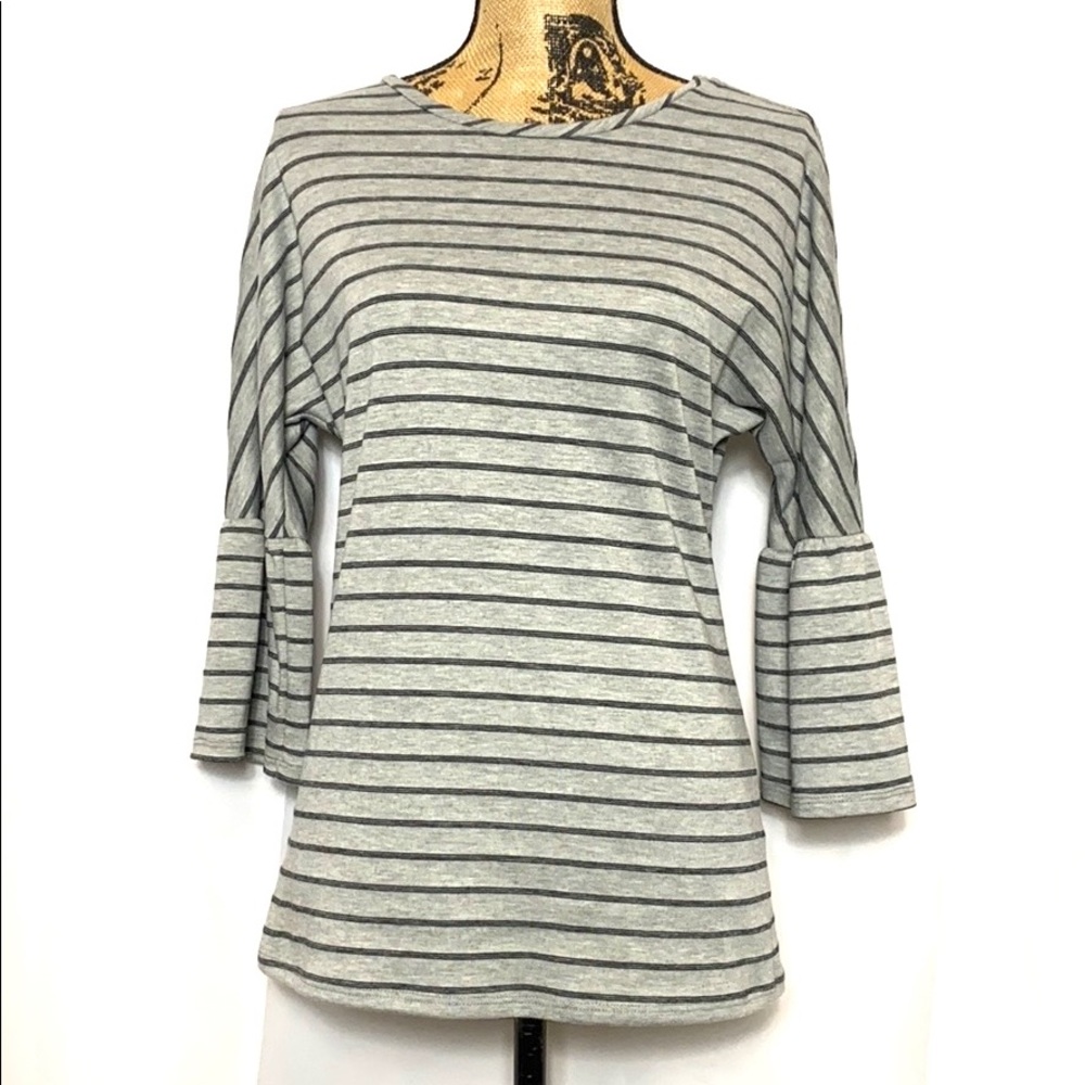 Loveappella Grey Striped Bell Sleeve Top M